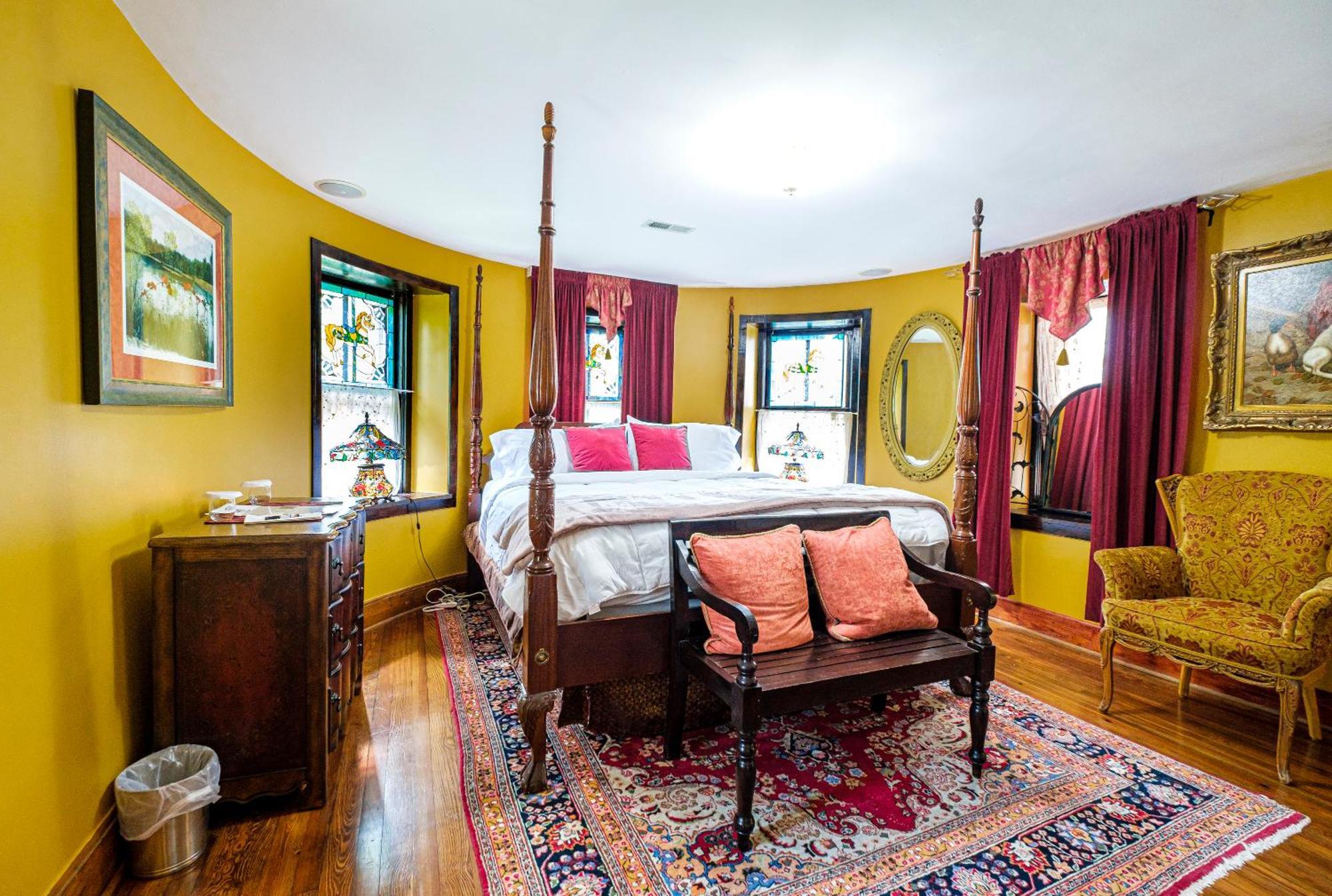 Stone Manor Boutique Inn Britain 外观 照片