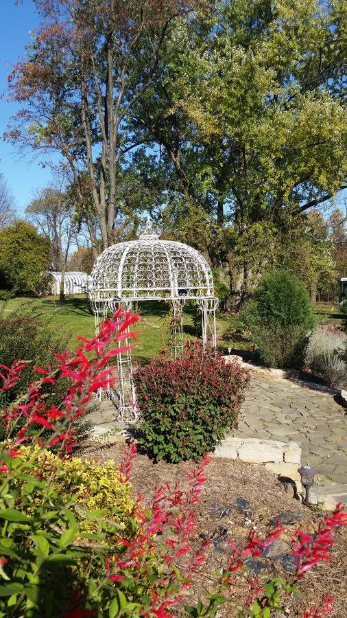 Stone Manor Boutique Inn Britain 外观 照片